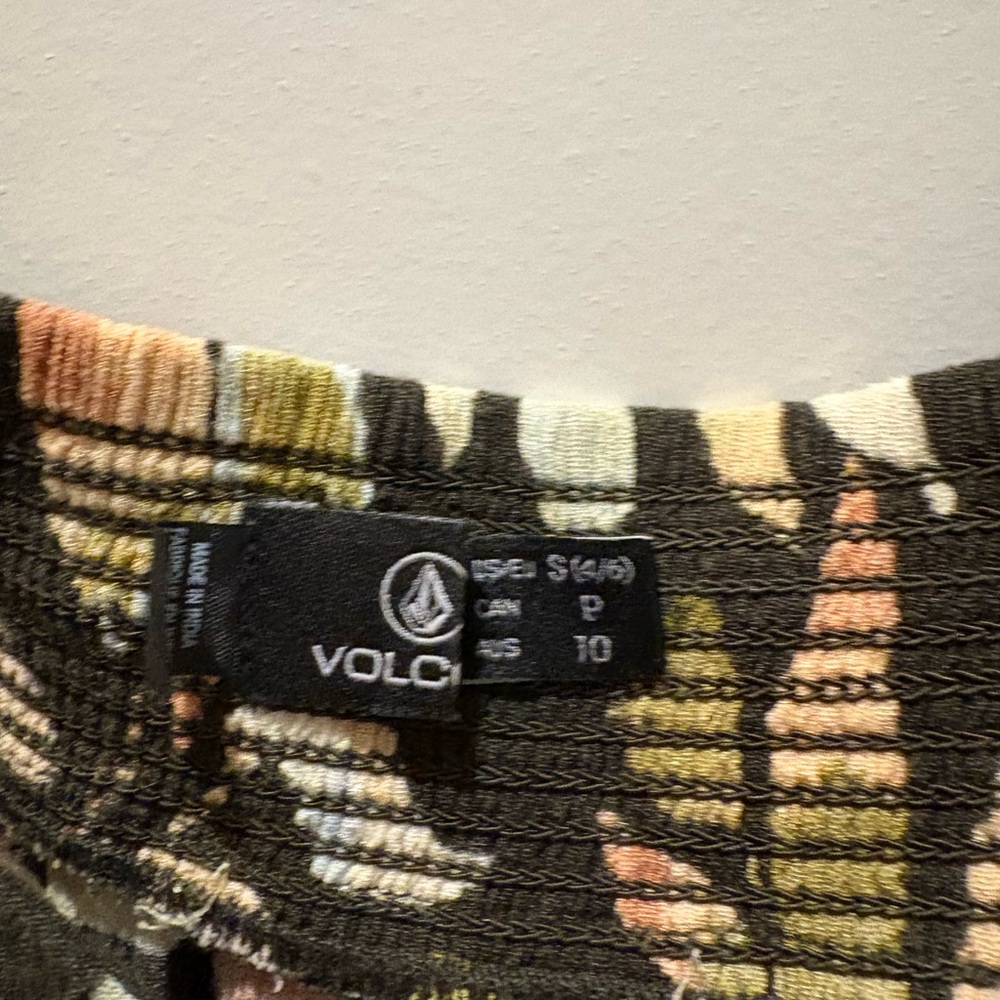 Volcom Y2K Multicolor Floral Pattern Top - Picture 2 of 4